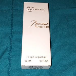 Baccarat rouge540 extrait